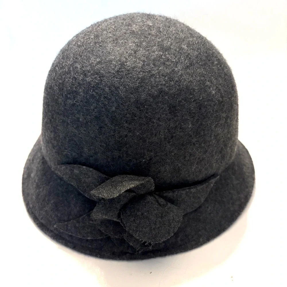 FASHION HATS Elegant Gray Wool Cloche Flower Hat
